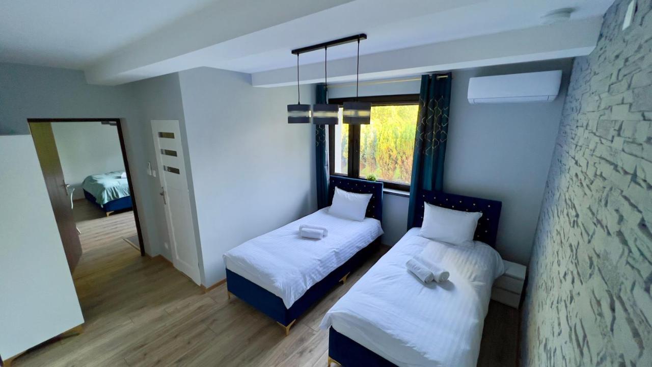 Aparthotel W Dolinie Stawow Zator By Housine Las 外观 照片