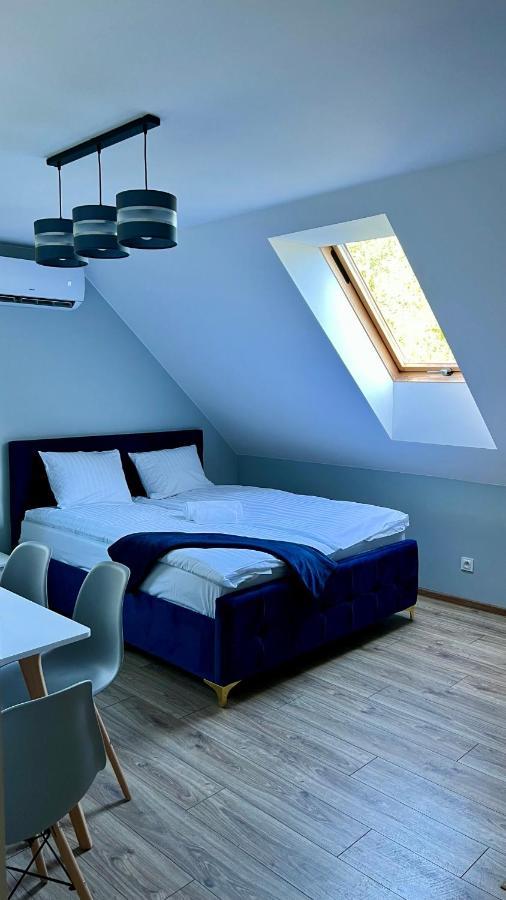 Aparthotel W Dolinie Stawow Zator By Housine Las 外观 照片
